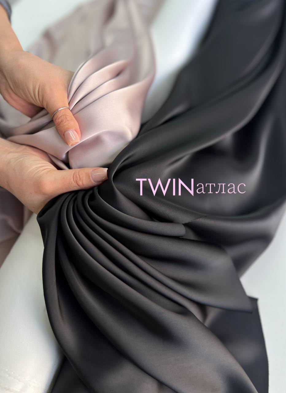 TWIN e70e363f-6e83-454a-bfd9-e0305a527022
