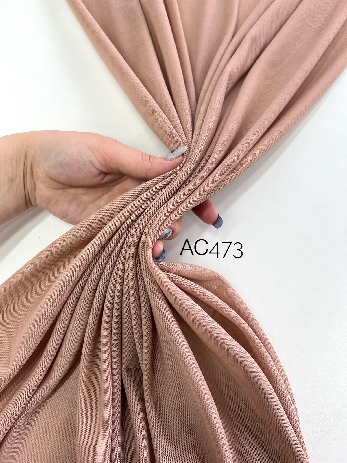 NYLON 05968e50-7910-47e6-9139-61179381c8ff