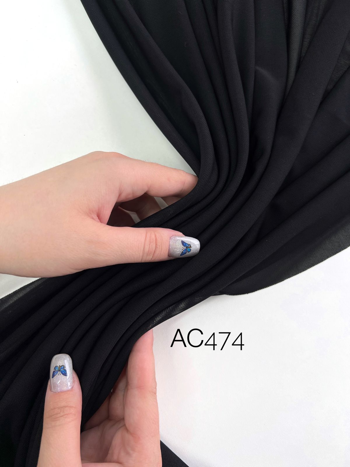 NYLON 10d75a6b-3146-48b4-8c63-926923198d9c