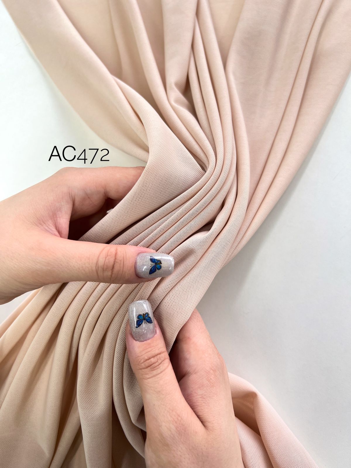NYLON b04cf61c-7ba6-4344-ba62-e1df65f3069e