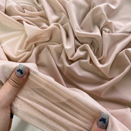 NYLON b66ea2ea-1b8f-471a-a85e-f85967100079