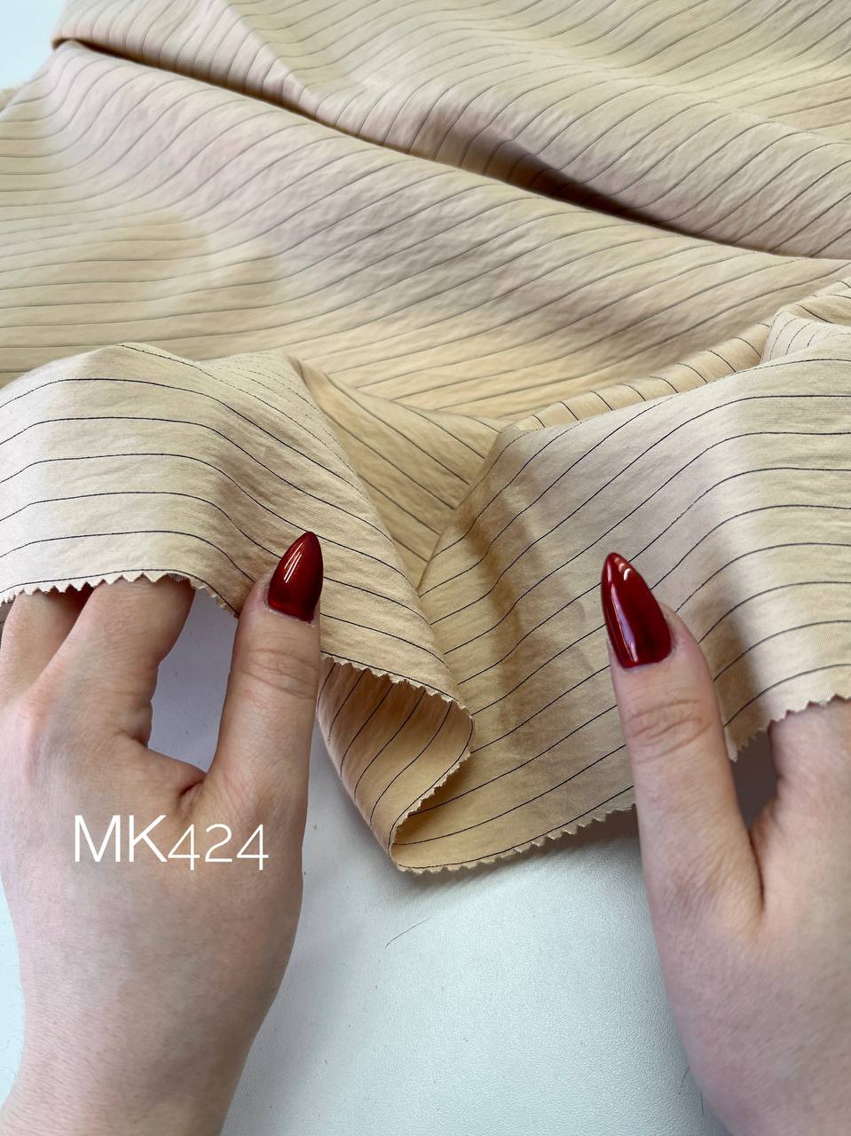 MODAL 5391318944993899456