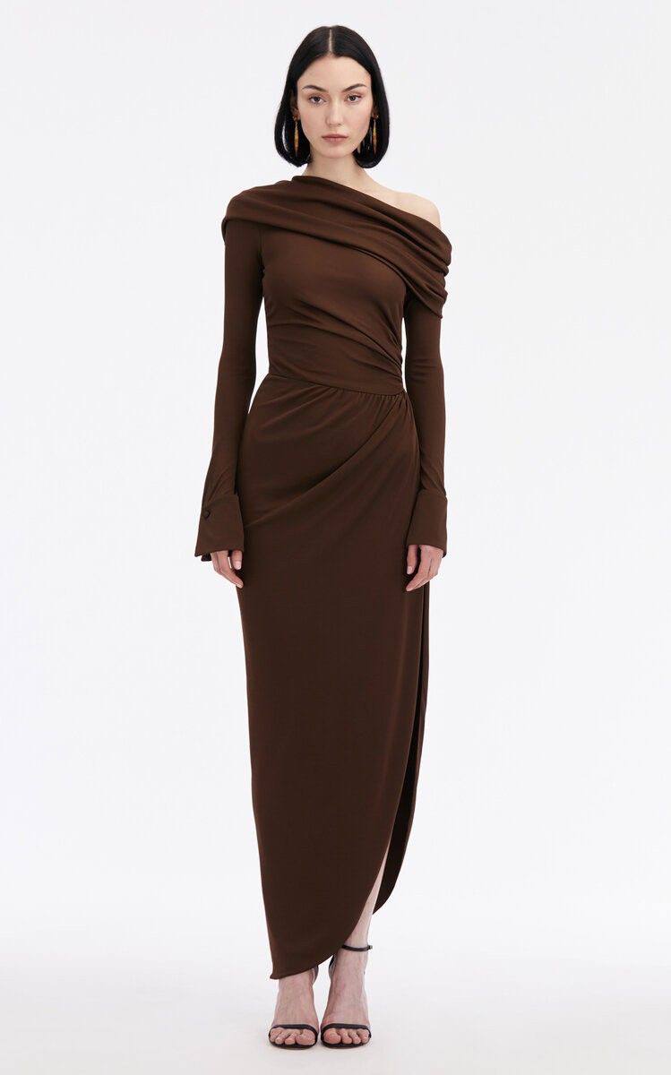 ELEGANCE 1618dc06-5f28-4e53-916a-d99556c9c6da