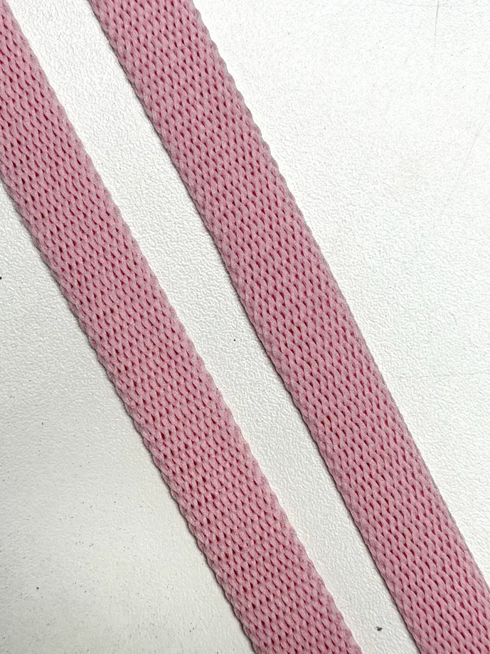 2352