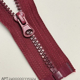 Бордовый