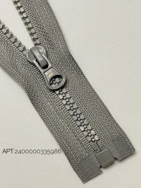 986